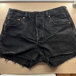 Black 501 Levi’s